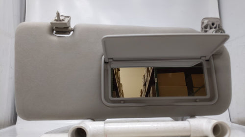 2011 Kia Sedona Sun Visor Shade Replacement Passenger Right Mirror Fits OEM Used Auto Parts