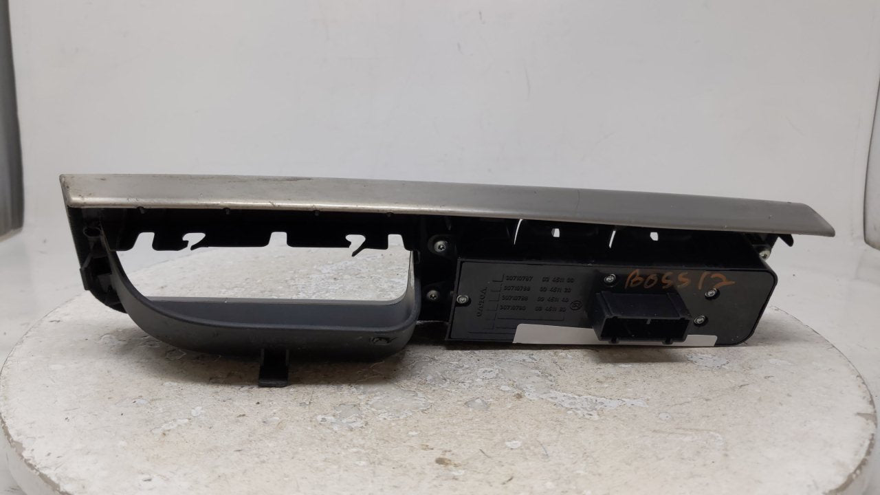 2005 Volvo V50 Master Power Window Switch Replacement Driver Side Left P/N:30710790 Fits OEM Used Auto Parts - Oemusedautoparts1.com