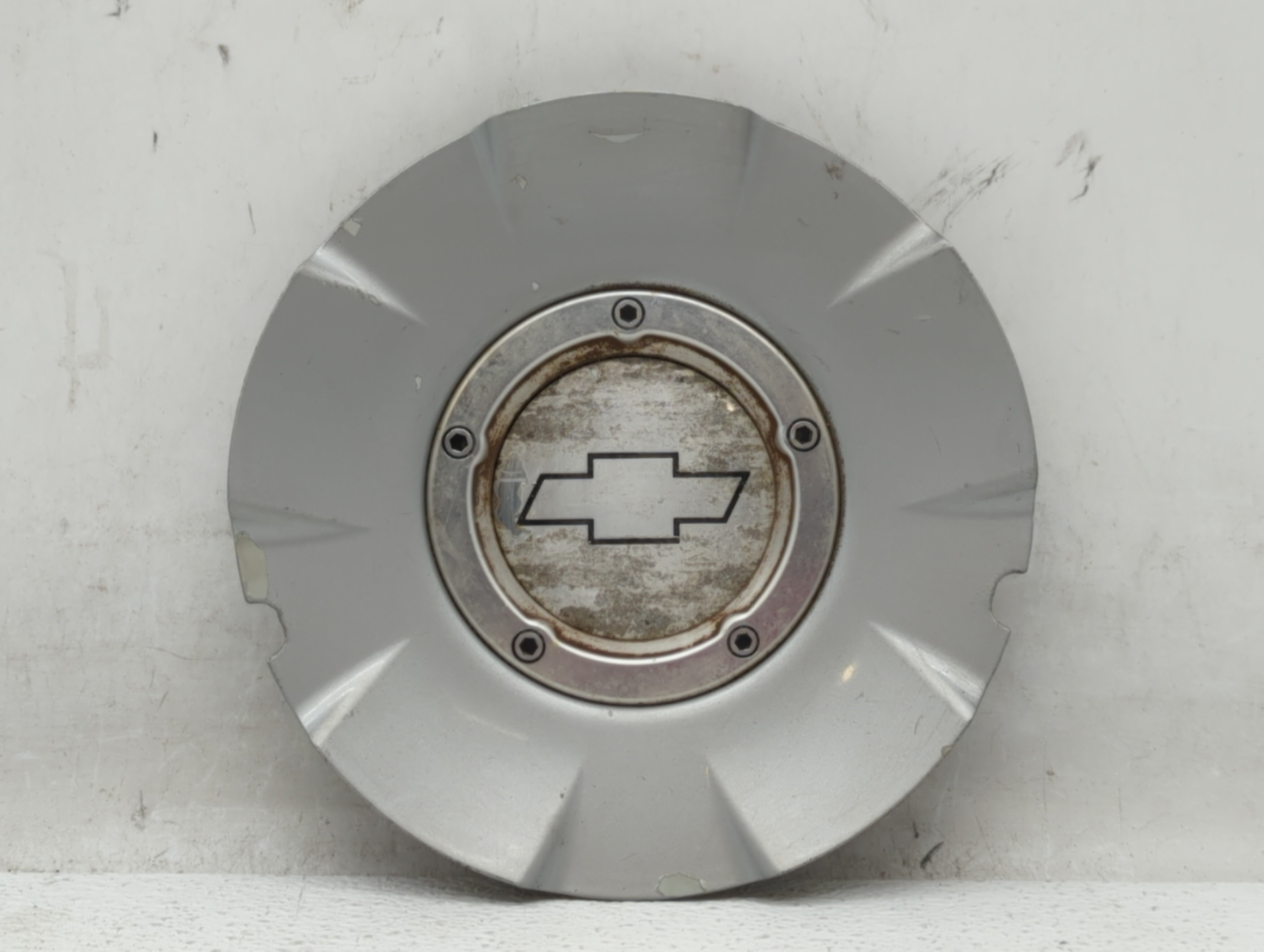 2005 Chevrolet Silverado 1500 Rim Wheel Center Cap - Oemusedautoparts1.com