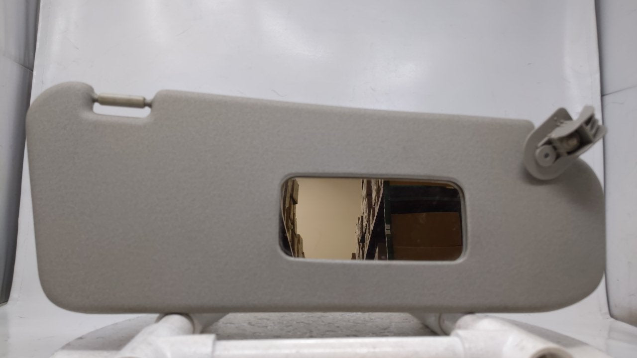 2004 Chevrolet Aveo Sun Visor Shade Replacement Passenger Right Mirror Fits OEM Used Auto Parts - Oemusedautoparts1.com