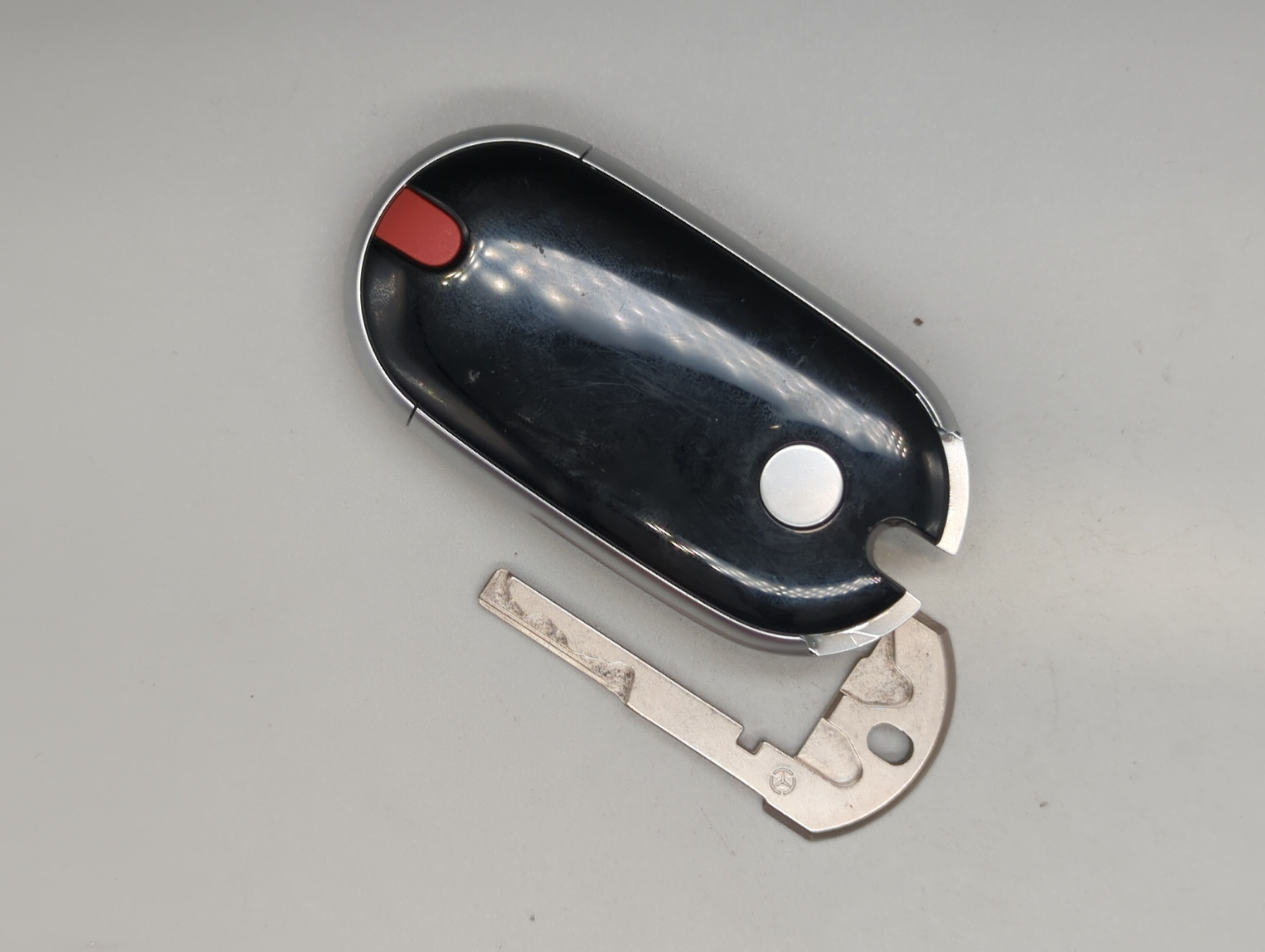 Mercedes-Benz Keyless Entry Remote Fob IYZMS4 4 buttons - Oemusedautoparts1.com