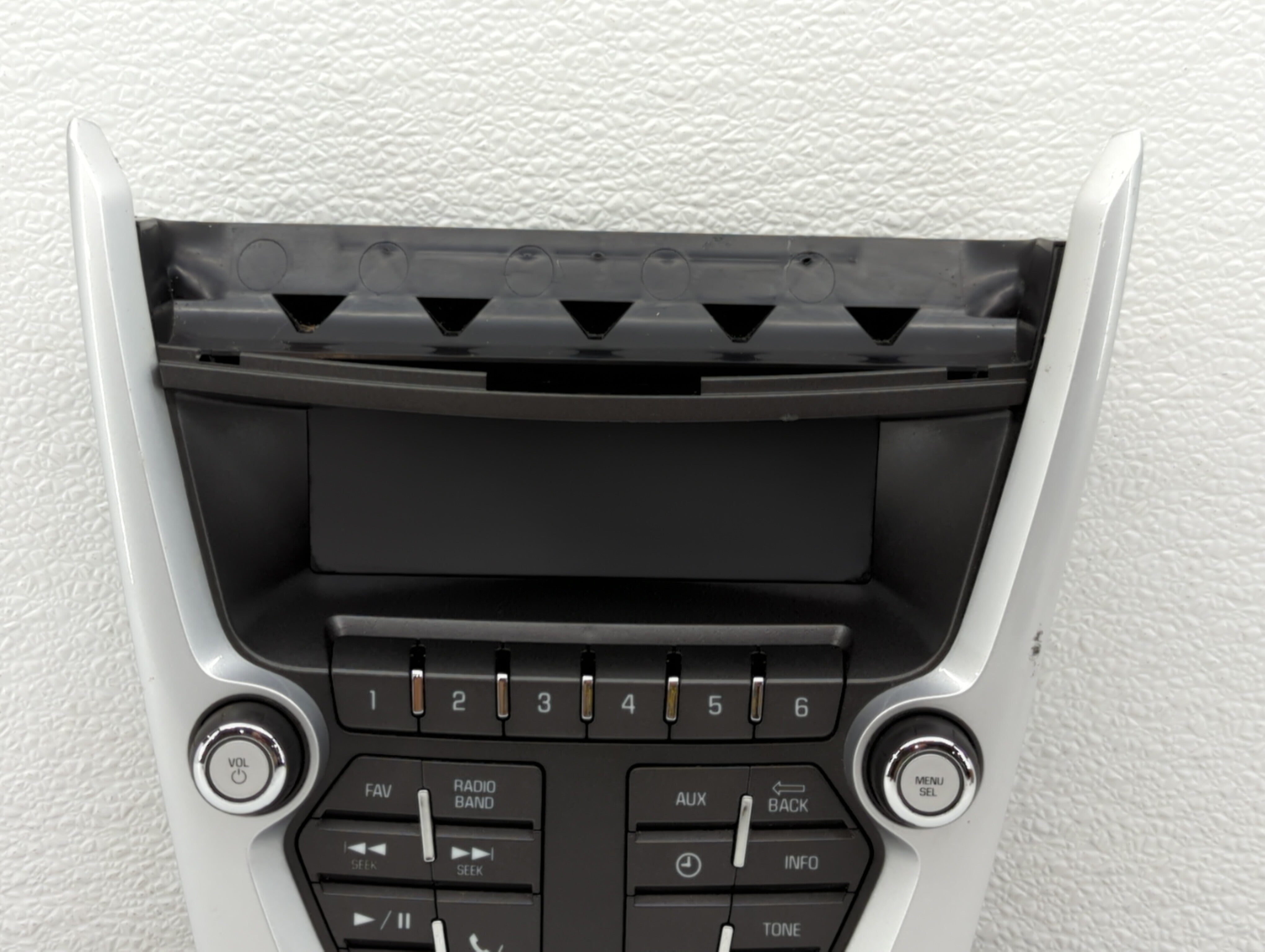 2013-2013 Chevrolet Equinox Radio Control Panel - Oemusedautoparts1.com