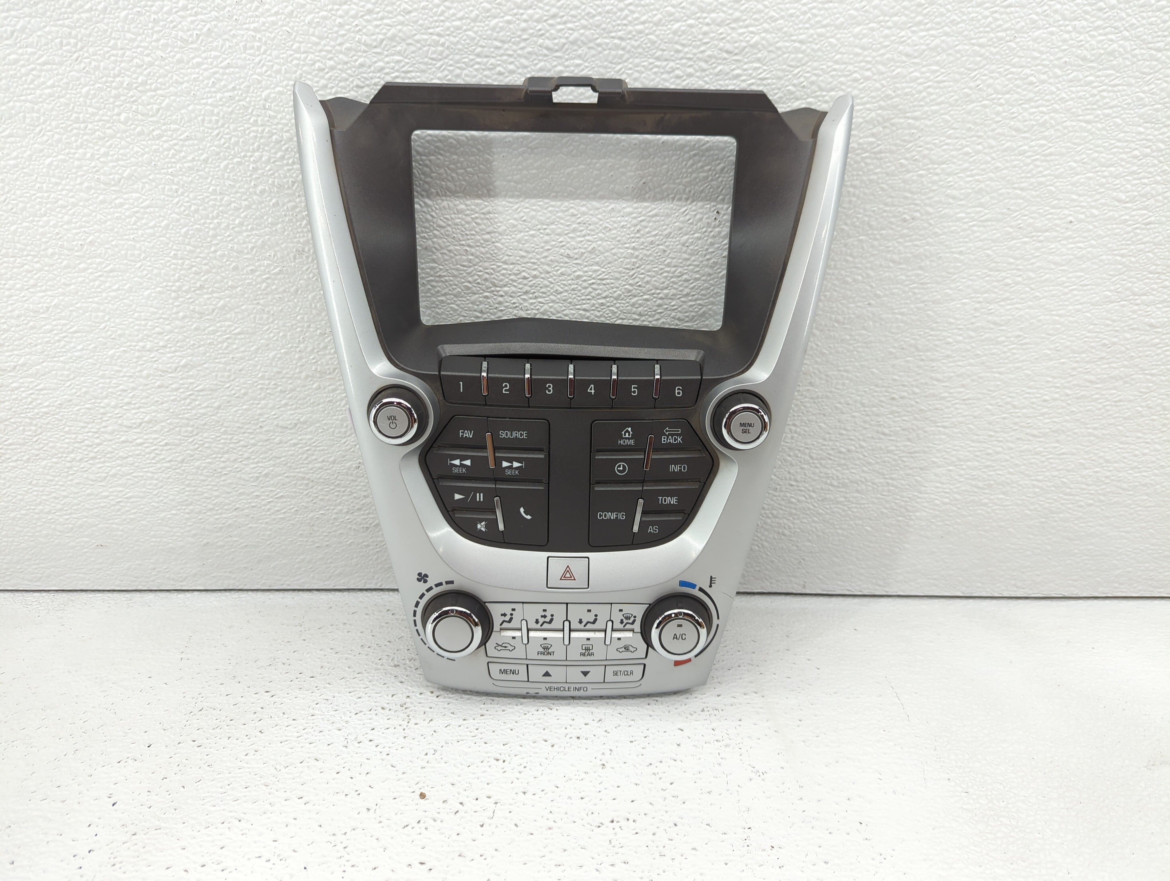 2016-2017 Gmc Terrain Radio Control Panel - Oemusedautoparts1.com