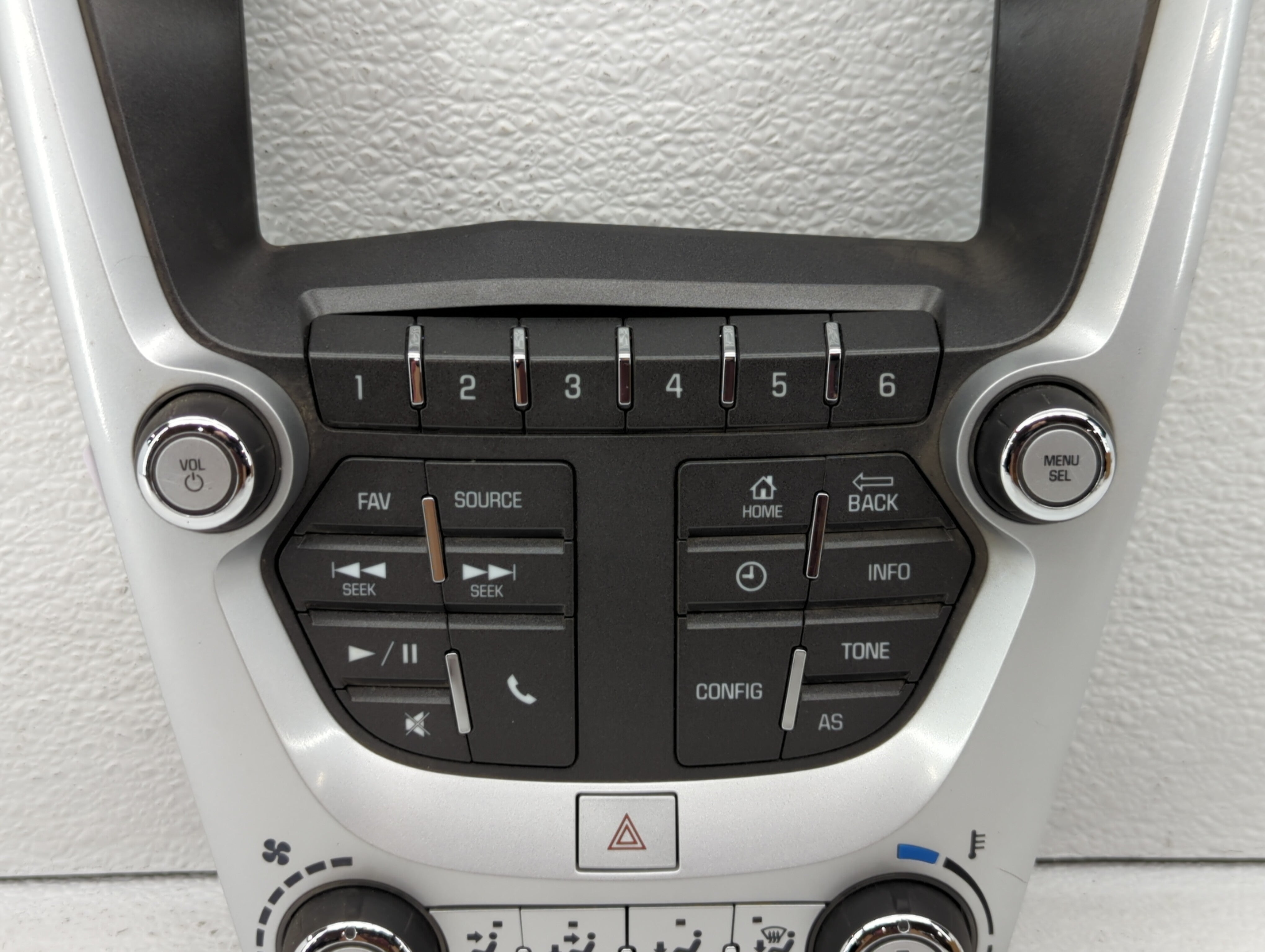 2016-2017 Gmc Terrain Radio Control Panel - Oemusedautoparts1.com