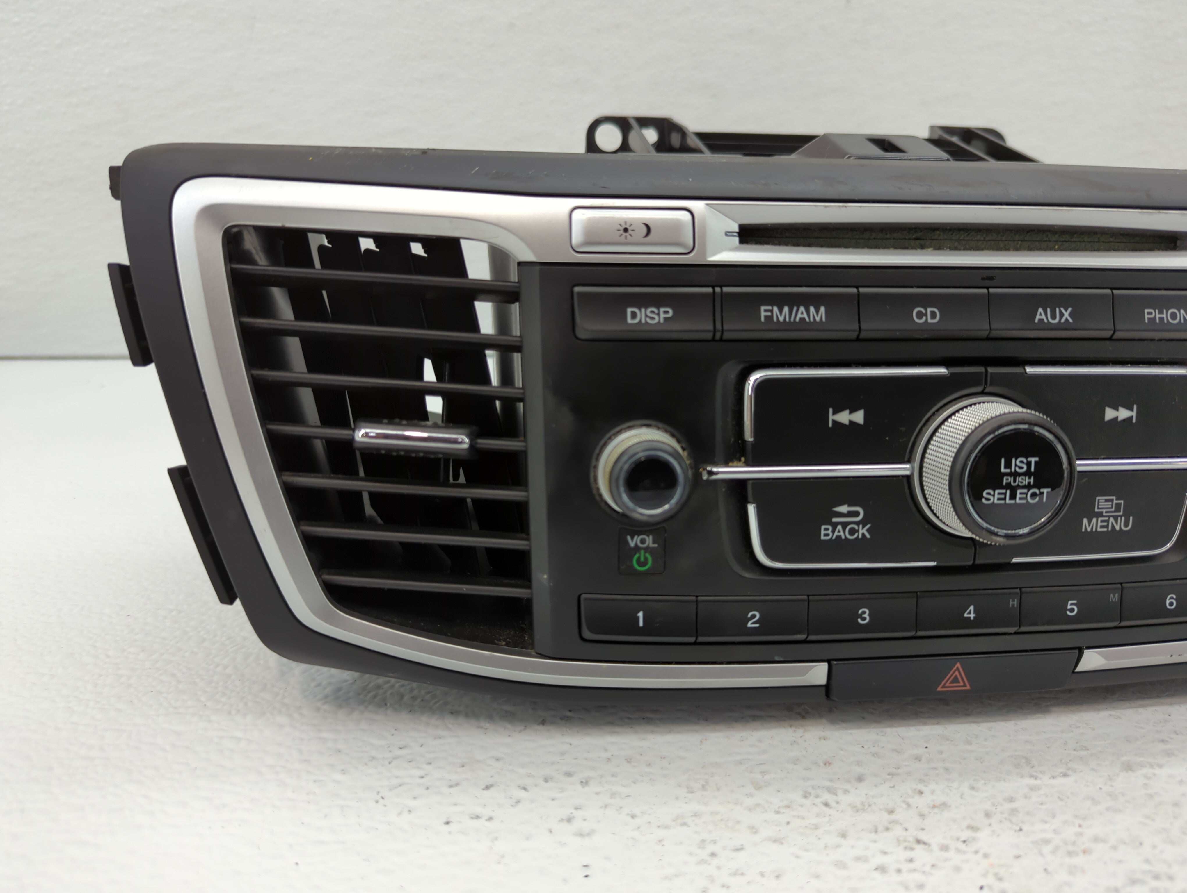 2013-2015 Honda Accord Radio AM FM Cd Player Receiver Replacement P/N:39100-T2A-A320 39100-T2A-A301 Fits 2013 2014 2015 OEM Used Auto Parts - Oemusedautoparts1.com