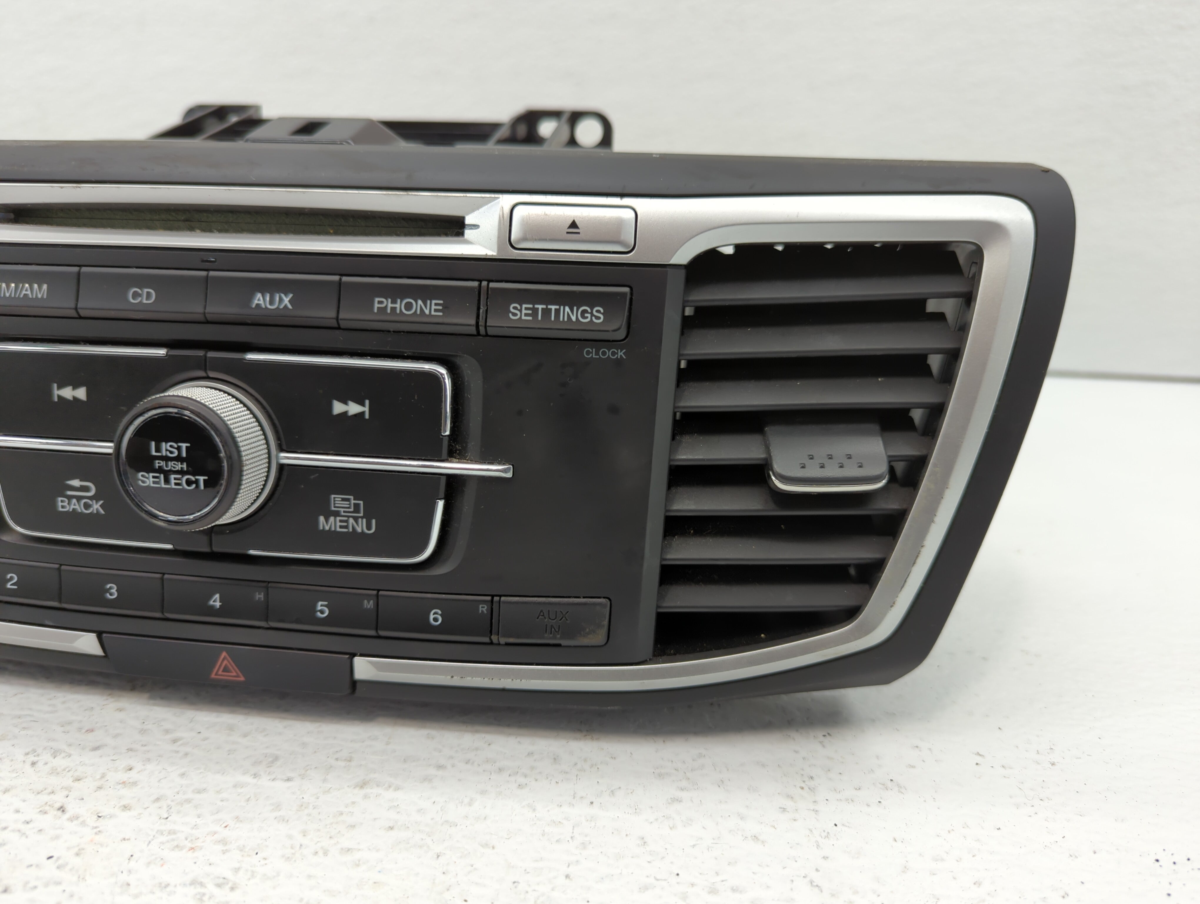 2013-2015 Honda Accord Radio AM FM Cd Player Receiver Replacement P/N:39100-T2A-A320 39100-T2A-A301 Fits 2013 2014 2015 OEM Used Auto Parts - Oemusedautoparts1.com