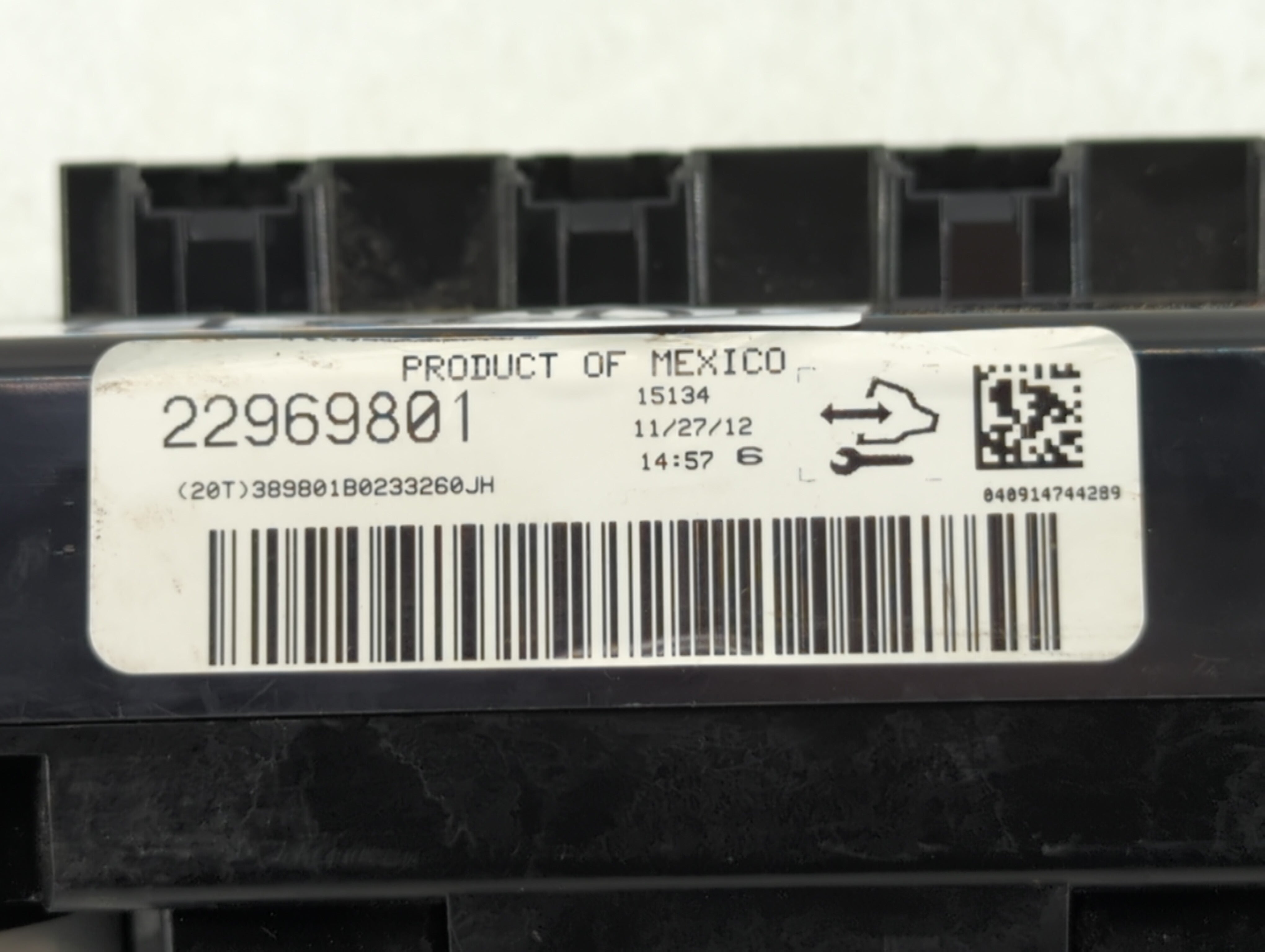 2013-2016 Gmc Acadia Climate Control Module Temperature AC/Heater Replacement P/N:22969801 Fits 2013 2014 2015 2016 OEM Used Auto Parts - Oemusedautoparts1.com