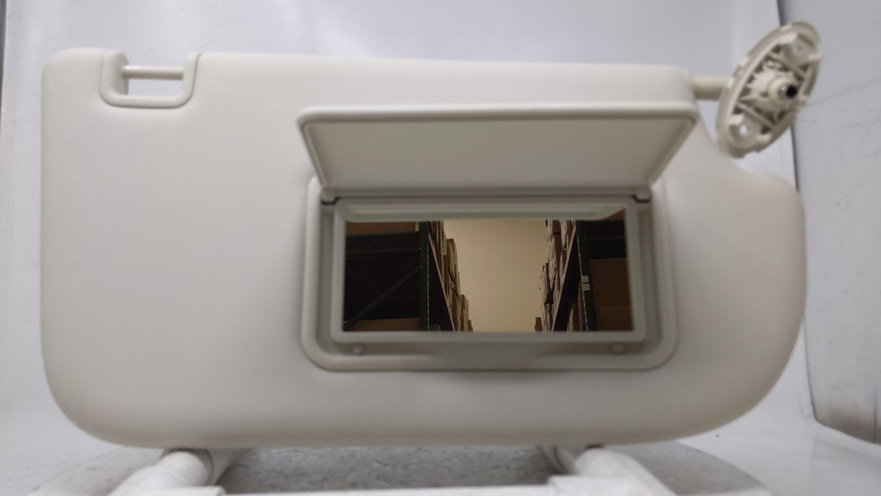 2013 Ford Escape Sun Visor Shade Replacement Passenger Right Mirror Fits OEM Used Auto Parts - Oemusedautoparts1.com