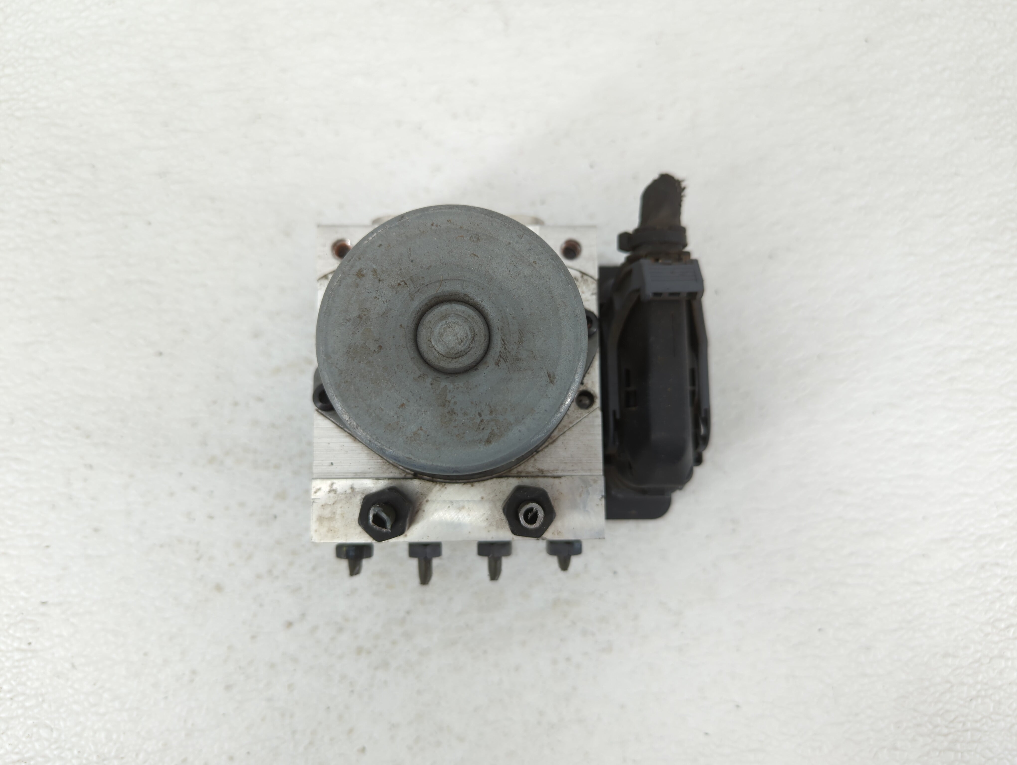 2014-2015 Kia Soul ABS Pump Control Module Replacement P/N:52589-20520 58920-B2506 Fits 2014 2015 OEM Used Auto Parts - Oemusedautoparts1.com