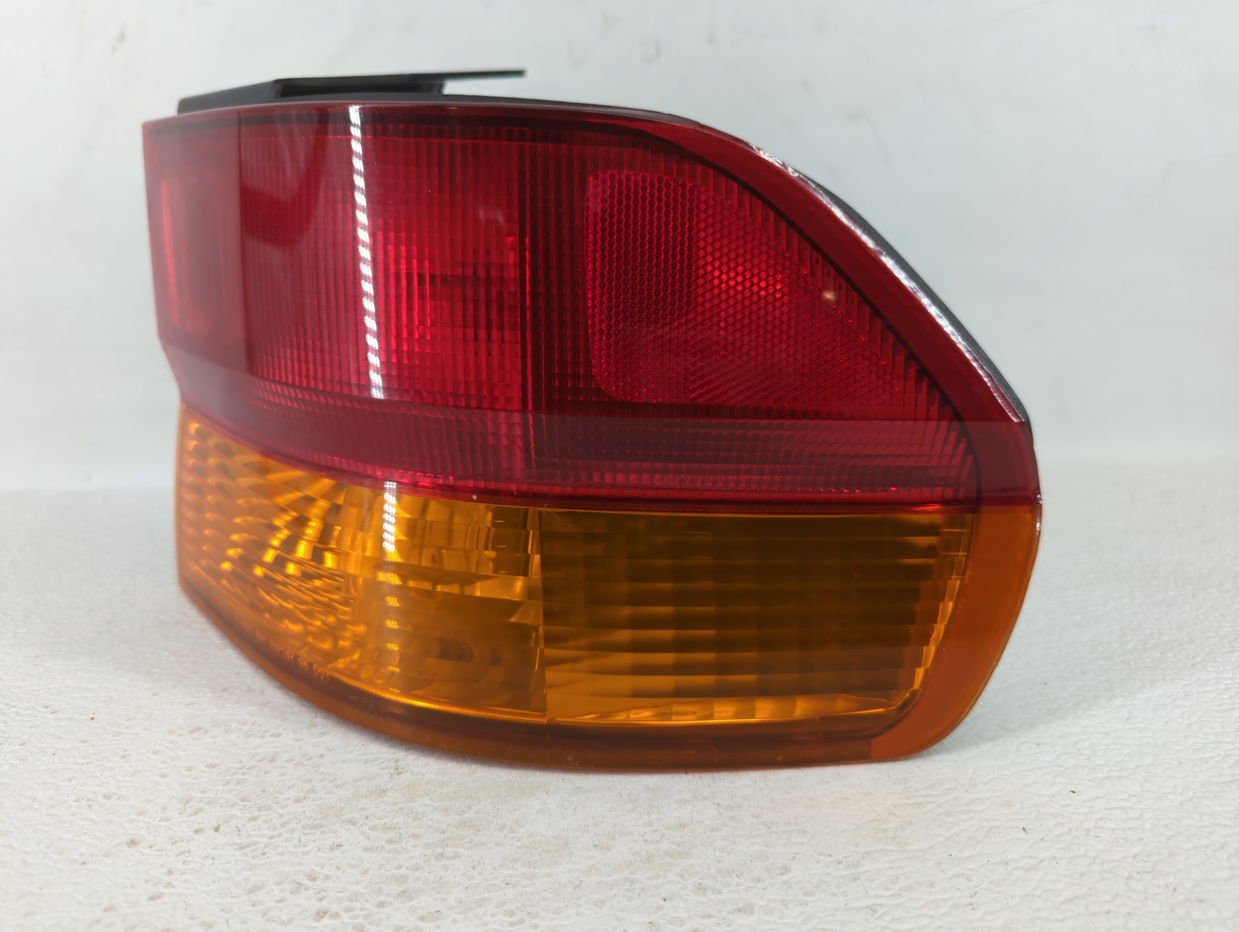 2002-2004 Honda Odyssey Tail Light Assembly Passenger Right OEM P/N:017440 Fits 2002 2003 2004 OEM Used Auto Parts - Oemusedautoparts1.com