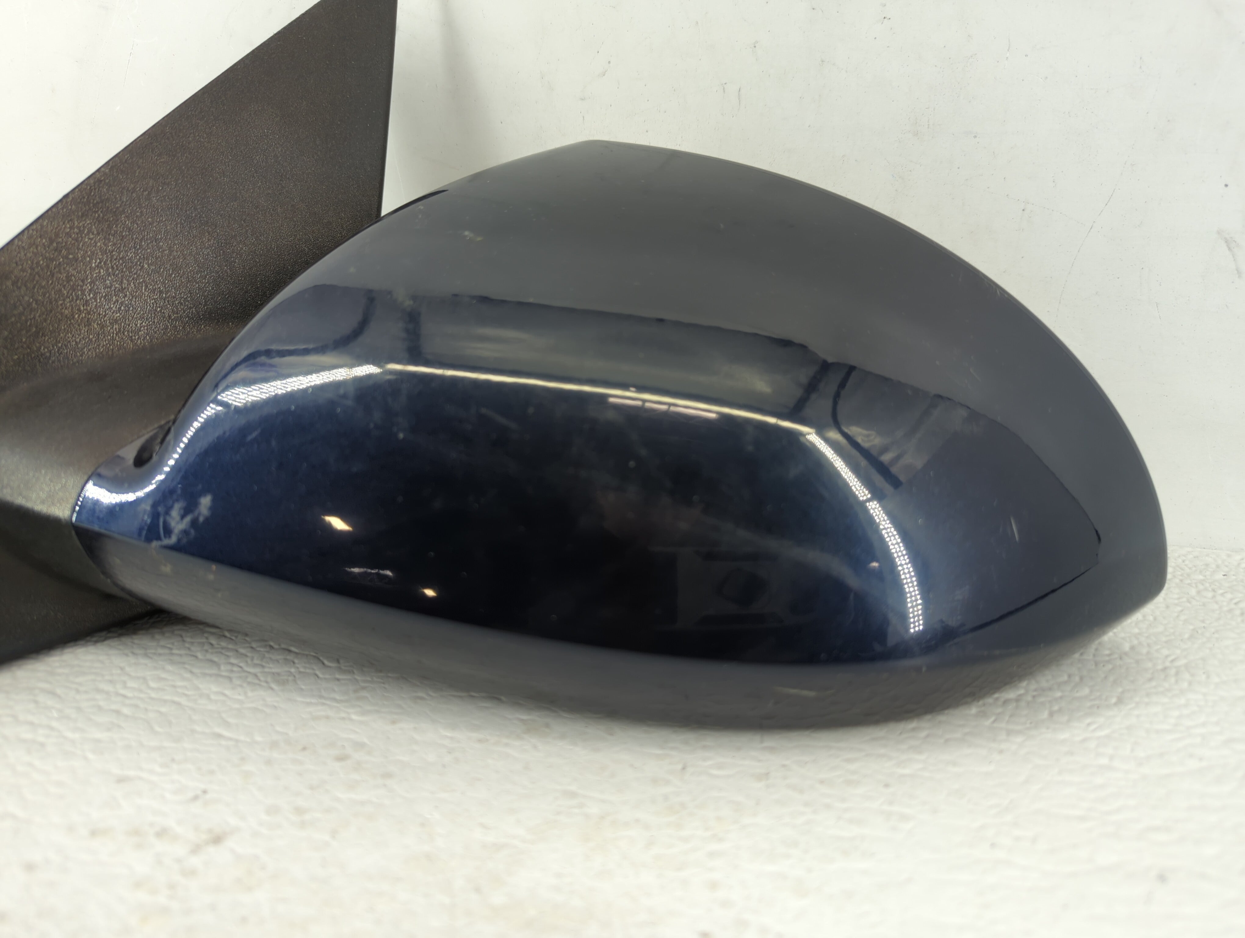 2006-2016 Chevrolet Impala Side Mirror Replacement Driver Left View Door Mirror P/N:P22801811 092051 Fits OEM Used Auto Parts - Oemusedautoparts1.com