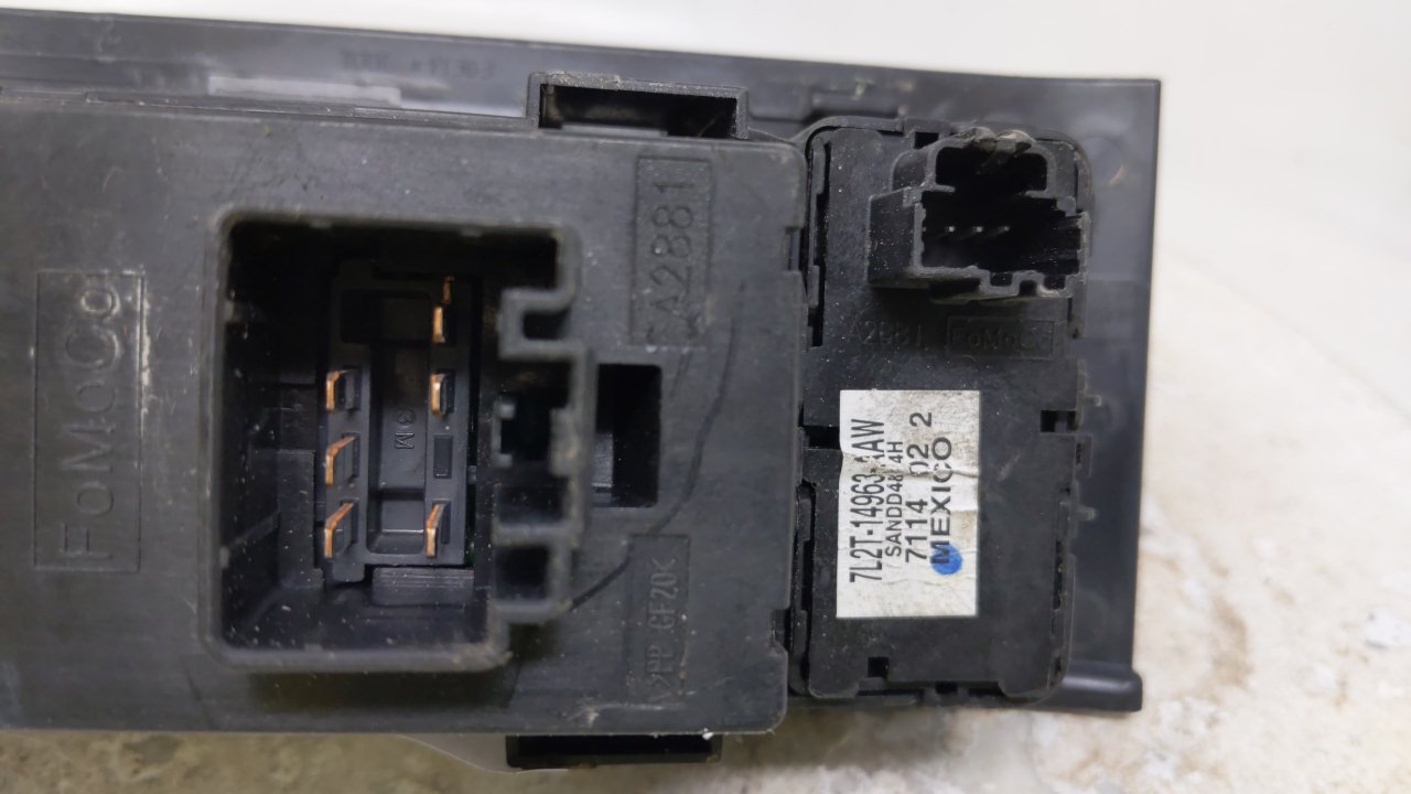 2006-2007 Ford Fusion Driver Left Door Master Power Window Switch 47542 - Oemusedautoparts1.com