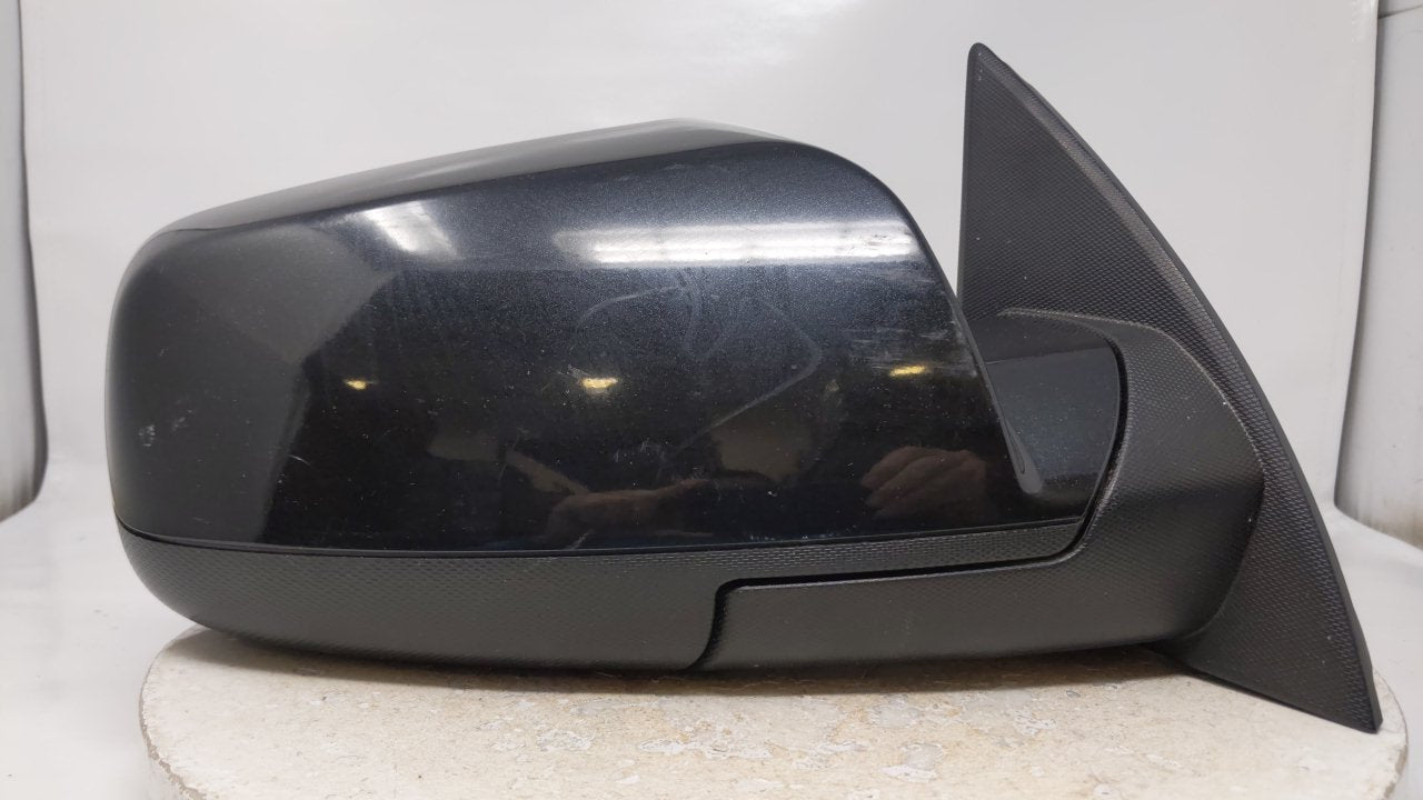 2010-2011 Chevrolet Equinox Side Mirror Replacement Passenger Right View Door Mirror Fits 2010 2011 OEM Used Auto Parts - Oemusedautoparts1.com