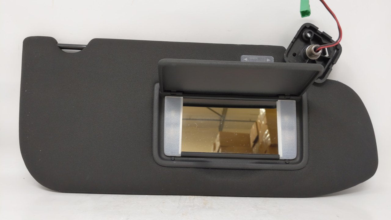 2010 Lincoln Mkt Sun Visor Shade Replacement Passenger Right Mirror Fits OEM Used Auto Parts - Oemusedautoparts1.com