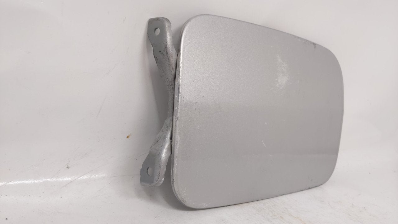 2000-2006 Mazda Mpv Fuel Tank Door Lid Gas Tank Silver - Oemusedautoparts1.com