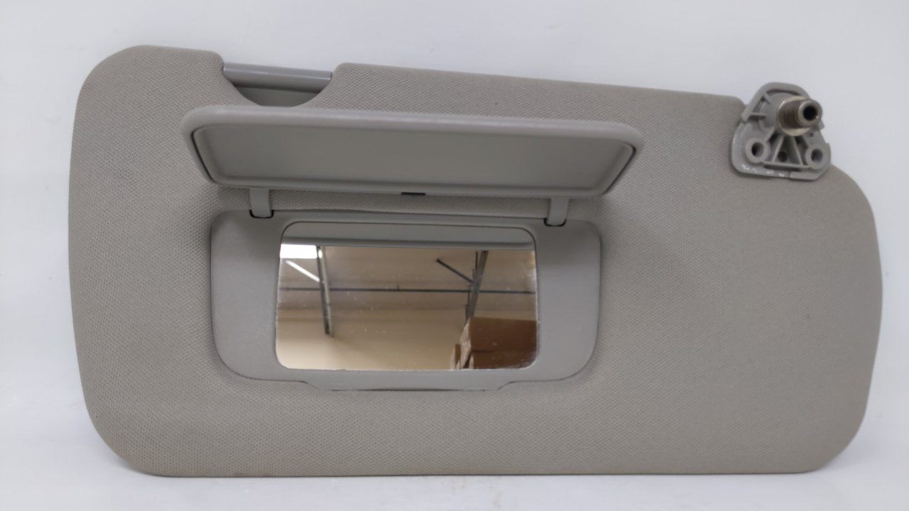 2000 Infiniti I35 Sun Visor Shade Replacement Passenger Right Mirror Fits OEM Used Auto Parts - Oemusedautoparts1.com