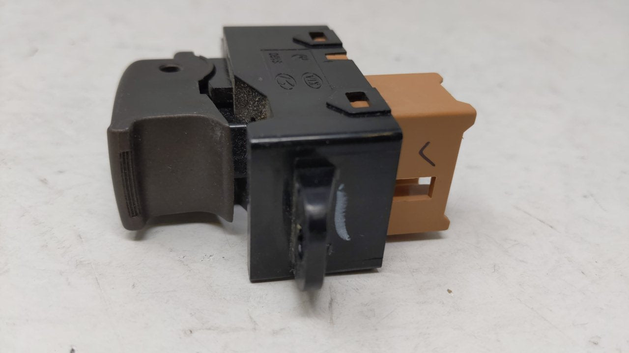 2010 Hyundai Sonata Passeneger Right Rear Power Window Switch - Oemusedautoparts1.com