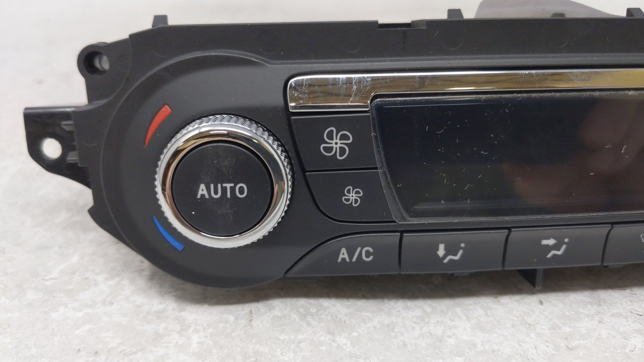 2013-2015 Ford Escape Climate Control Module Temperature AC/Heater Replacement P/N:CJ5T-18C612-BC CJ5T-18C612-BE Fits OEM Used Auto Parts - Oemusedautoparts1.com