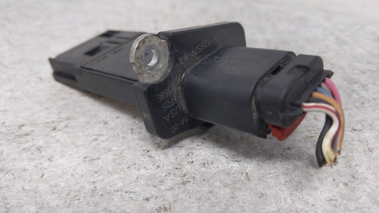 2005-2012 Ford Escape Mass Air Flow Meter Maf - Oemusedautoparts1.com