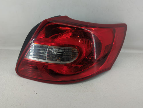 2010-2013 Suzuki Kizashi Tail Light Assembly Passenger Right OEM P/N:F 114 000 434 Fits 2010 2011 2012 2013 OEM Used Auto Parts