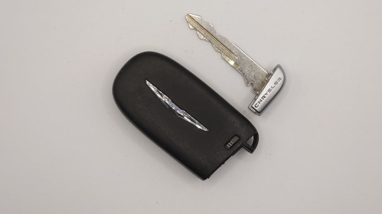 Chrysler 300 Keyless Entry Remote Fob M3n-40821302 5 Buttons - Oemusedautoparts1.com
