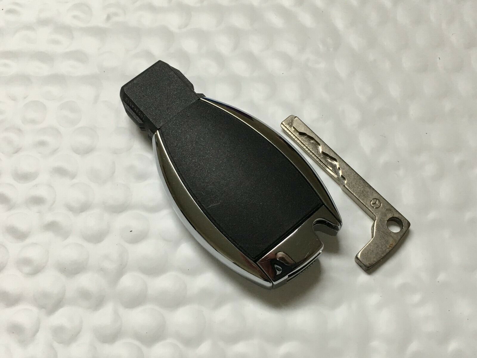 Mercedes Benz  Keyless Entry Remote Iyzdc12k 4 Buttons - Oemusedautoparts1.com