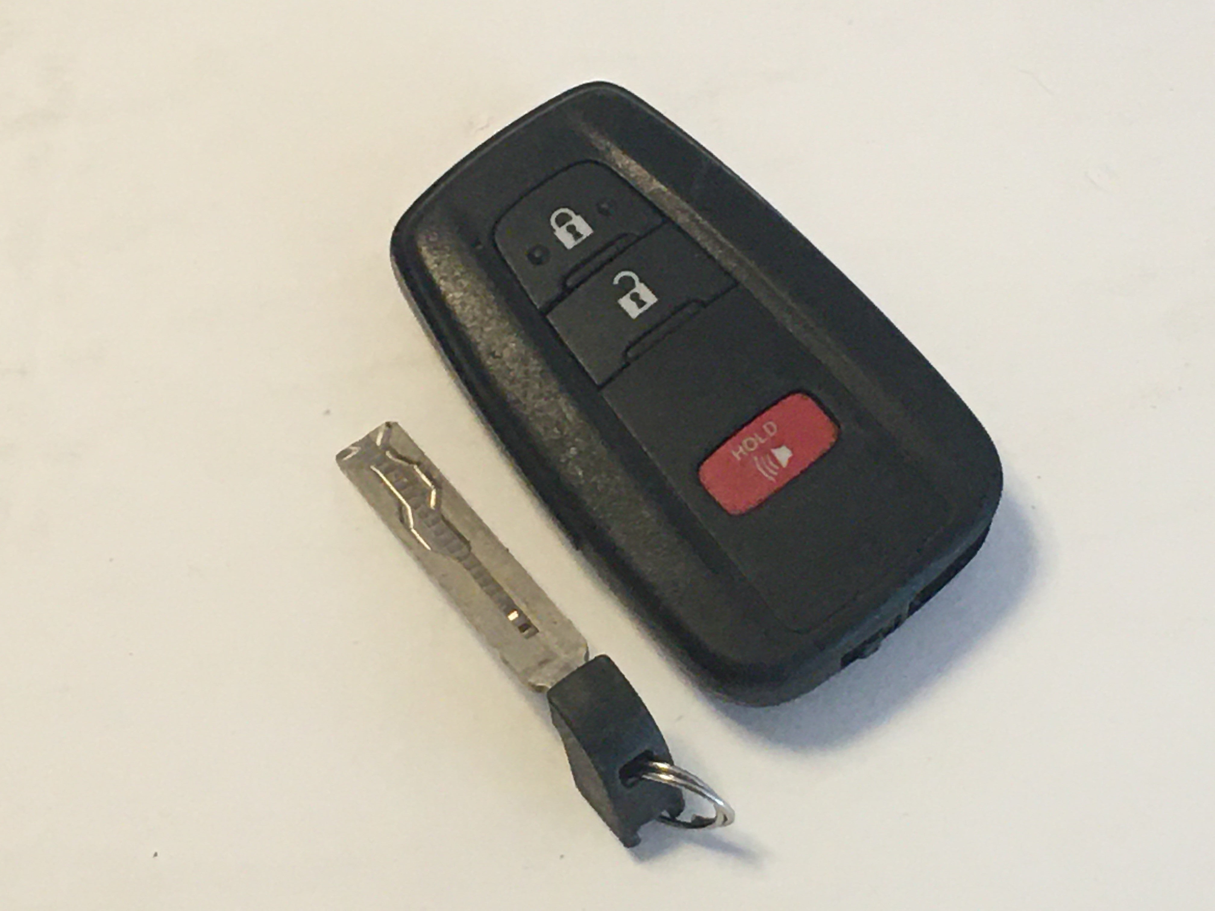 2018-2019 Toyota C-Hr Keyless Entry Remote Mozbr1et 2584a-Br1et  3 Buttons - Oemusedautoparts1.com