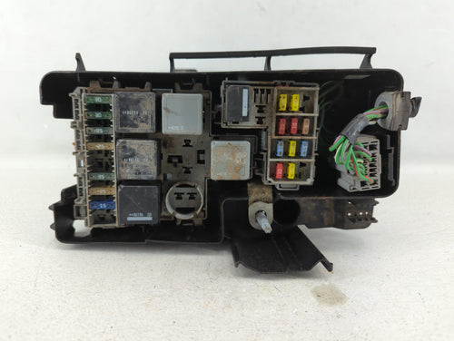 2007 Volvo Xc70 Fusebox Fuse Box Panel Relay Module P/N:30797010 Fits OEM Used Auto Parts