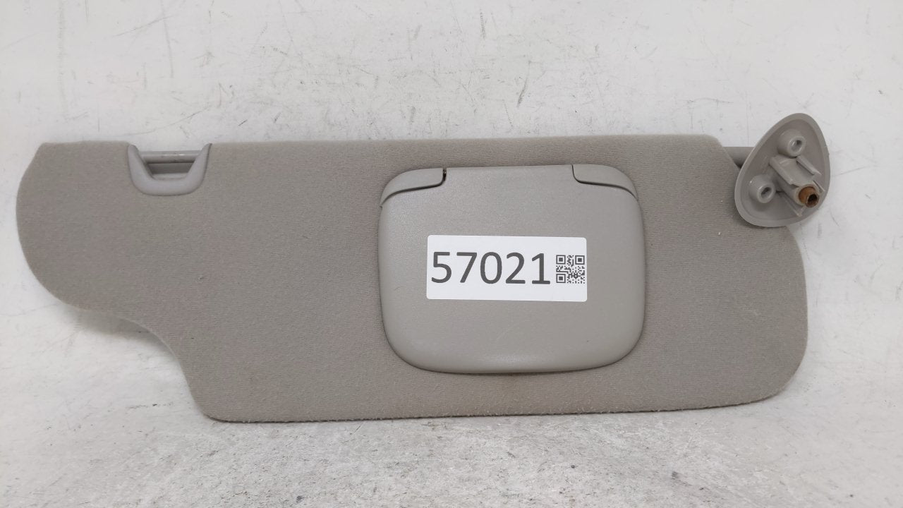 1999 Ford Taurus Sun Visor Shade Replacement Passenger Right Mirror Fits OEM Used Auto Parts - Oemusedautoparts1.com