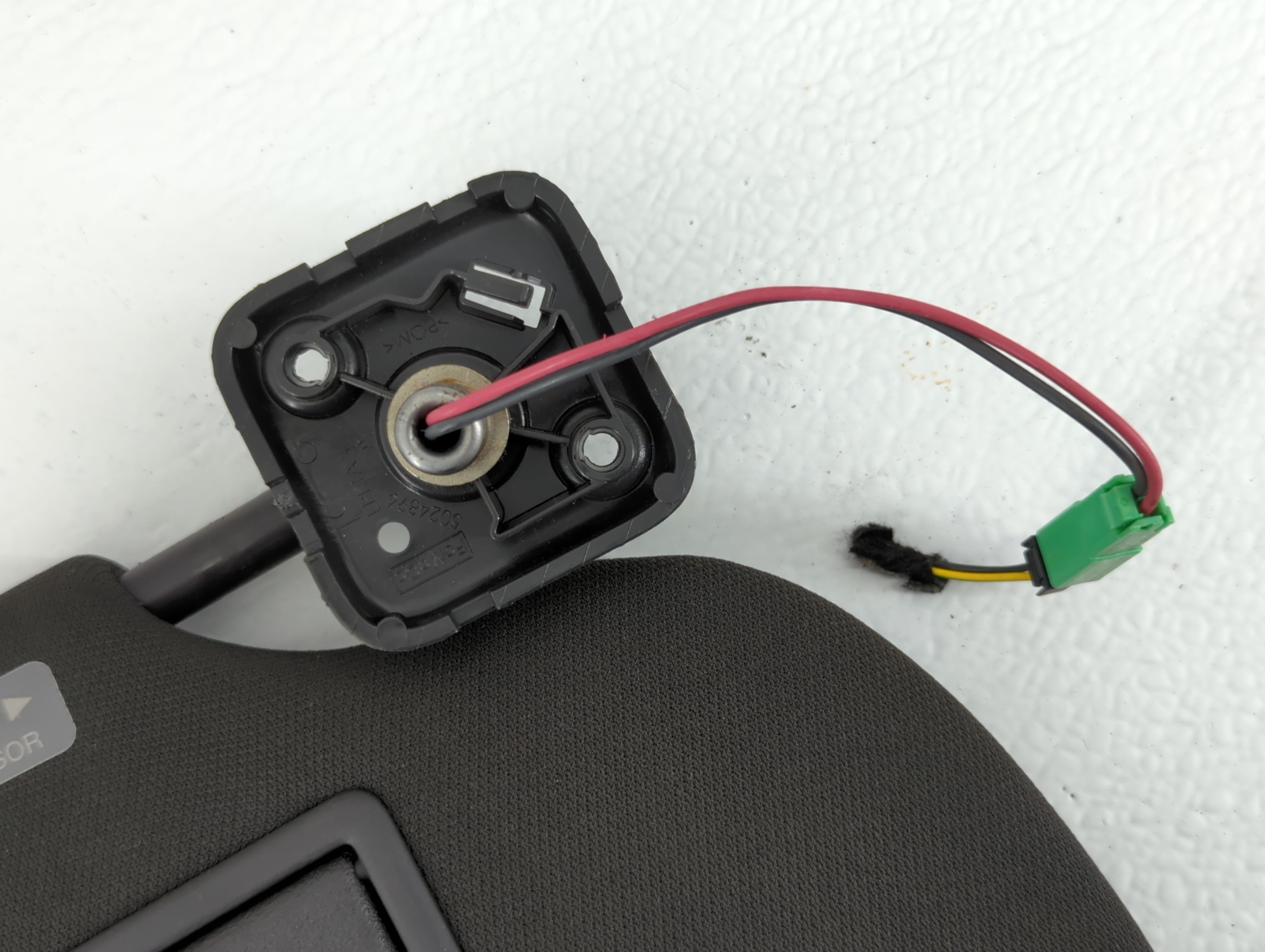 2013-2019 Ford Taurus Sun Visor Shade Replacement Driver Left Mirror Fits 2010 2011 2012 2013 2014 2015 2016 2017 2018 2019 OEM Used Auto Parts - Oemusedautoparts1.com