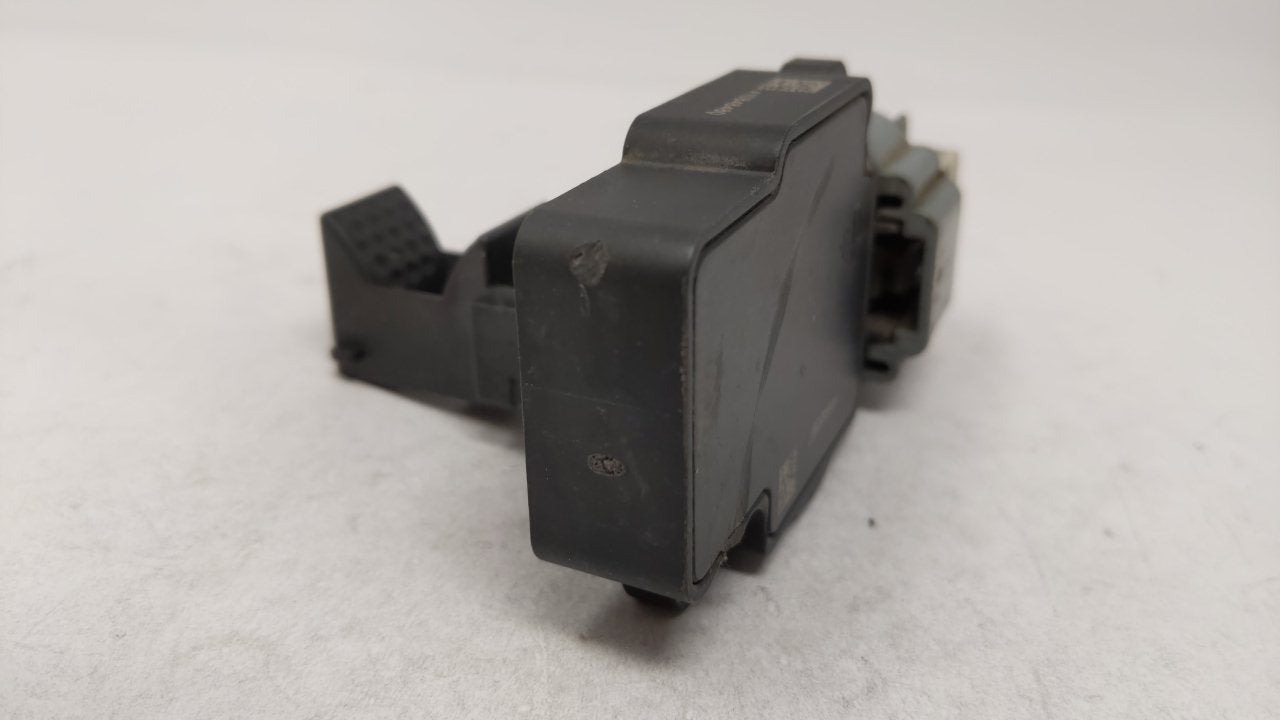 2009-2014 Chevrolet Suburban 1500 Mass Air Flow Meter Maf - Oemusedautoparts1.com