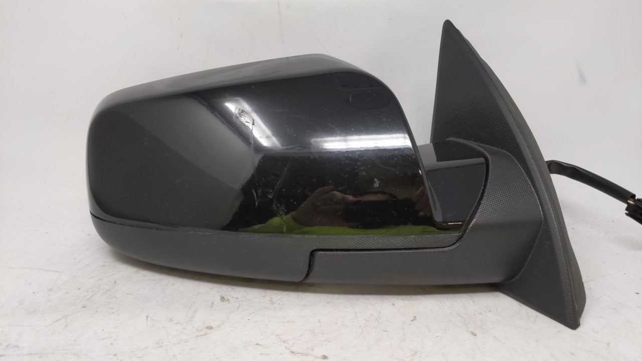 2010-2011 Chevrolet Equinox Side Mirror Replacement Passenger Right View Door Mirror P/N:20858728 20858726 20858730 20858736 Fits OEM Used Auto Parts - Oemusedautoparts1.com