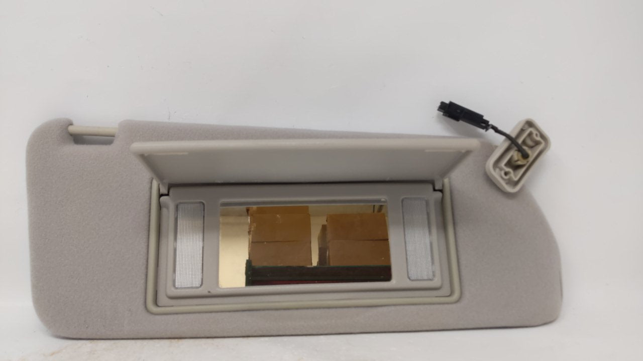 1997 Cadillac Catera Sun Visor Shade Replacement Passenger Right Mirror Fits OEM Used Auto Parts - Oemusedautoparts1.com