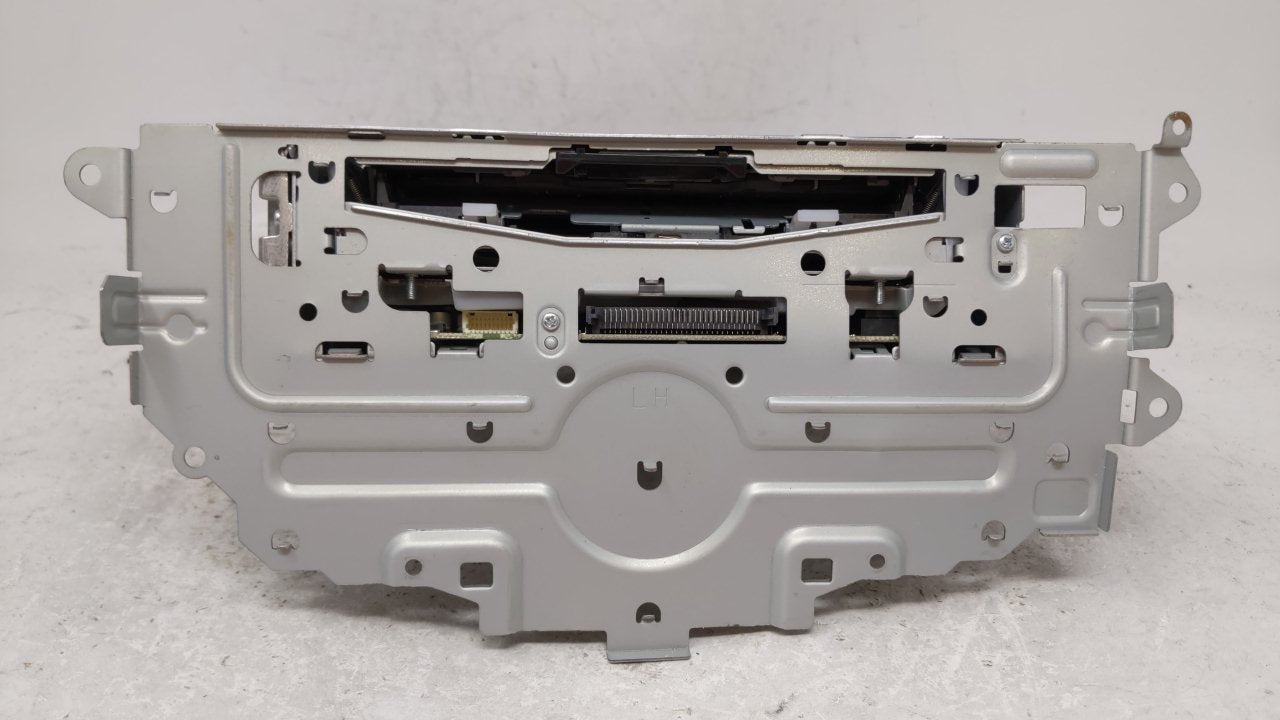 2009-2013 Honda Fit Radio AM FM Cd Player Receiver Replacement P/N:39100-TK6-A014-M1 Fits 2009 2010 2011 2012 2013 OEM Used Auto Parts - Oemusedautoparts1.com