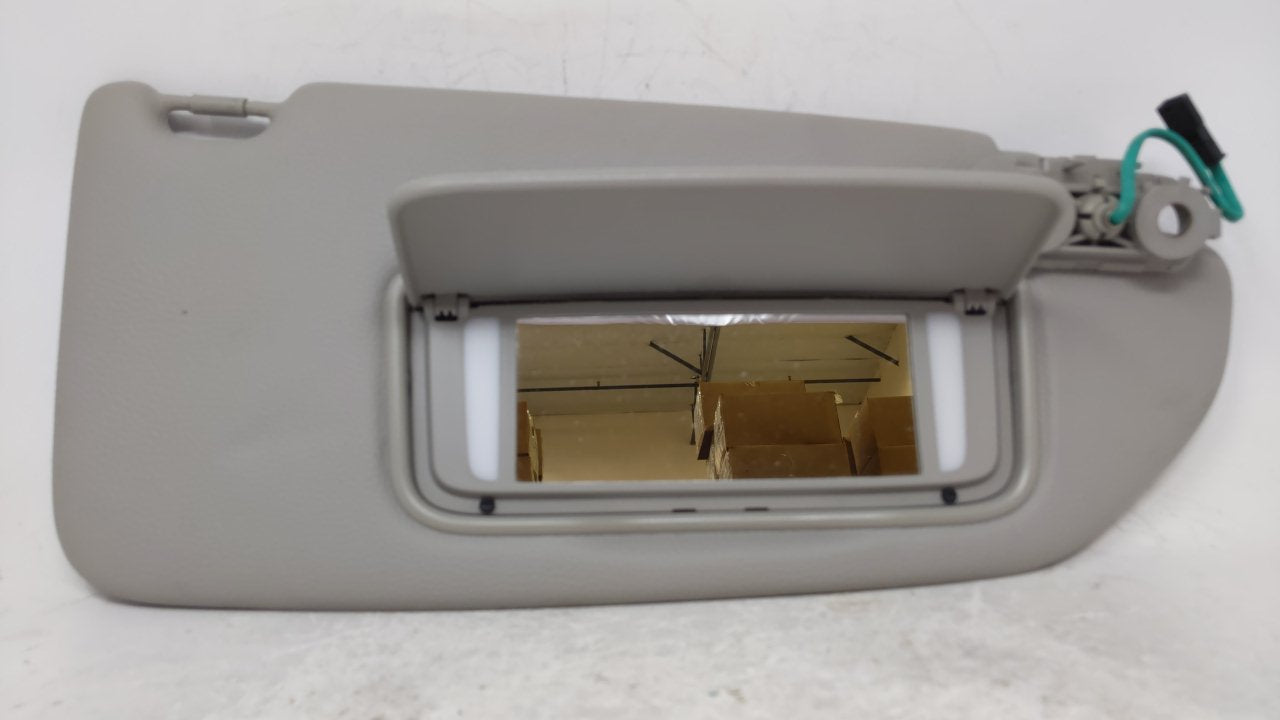 2002 Volvo S60 Sun Visor Shade Replacement Passenger Right Mirror Fits OEM Used Auto Parts - Oemusedautoparts1.com