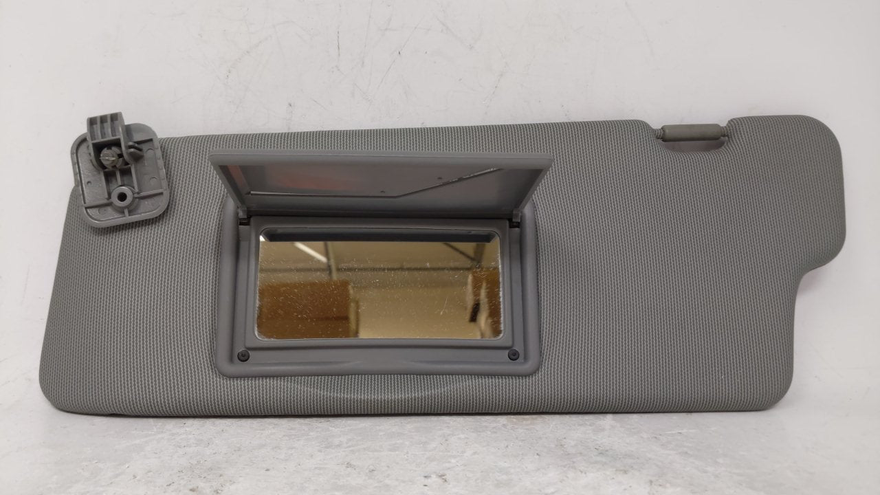 2004 Chevrolet Optra Sun Visor Shade Replacement Driver Left Mirror Fits OEM Used Auto Parts - Oemusedautoparts1.com