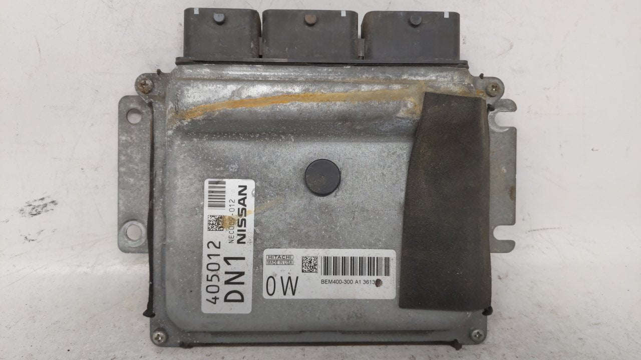 2013-2014 Nissan Altima PCM Engine Computer ECU ECM PCU OEM P/N:MEC300-012 A1 MEC300-052 Fits 2013 2014 OEM Used Auto Parts - Oemusedautoparts1.com