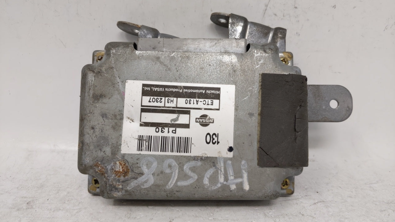 2002-2003 Nissan Altima Chassis Control Module Ccm Bcm Body Control - Oemusedautoparts1.com