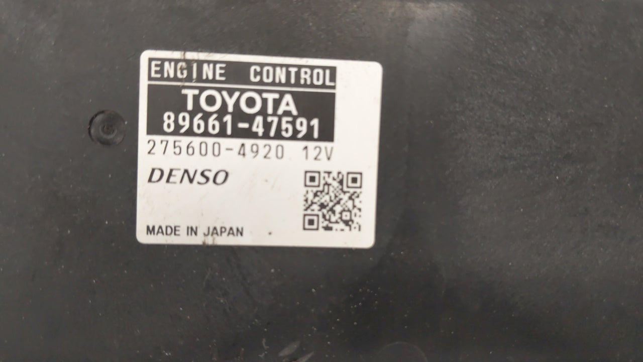 2015 Toyota Prius PCM Engine Computer ECU ECM PCU OEM P/N:89661-47591 Fits OEM Used Auto Parts - Oemusedautoparts1.com