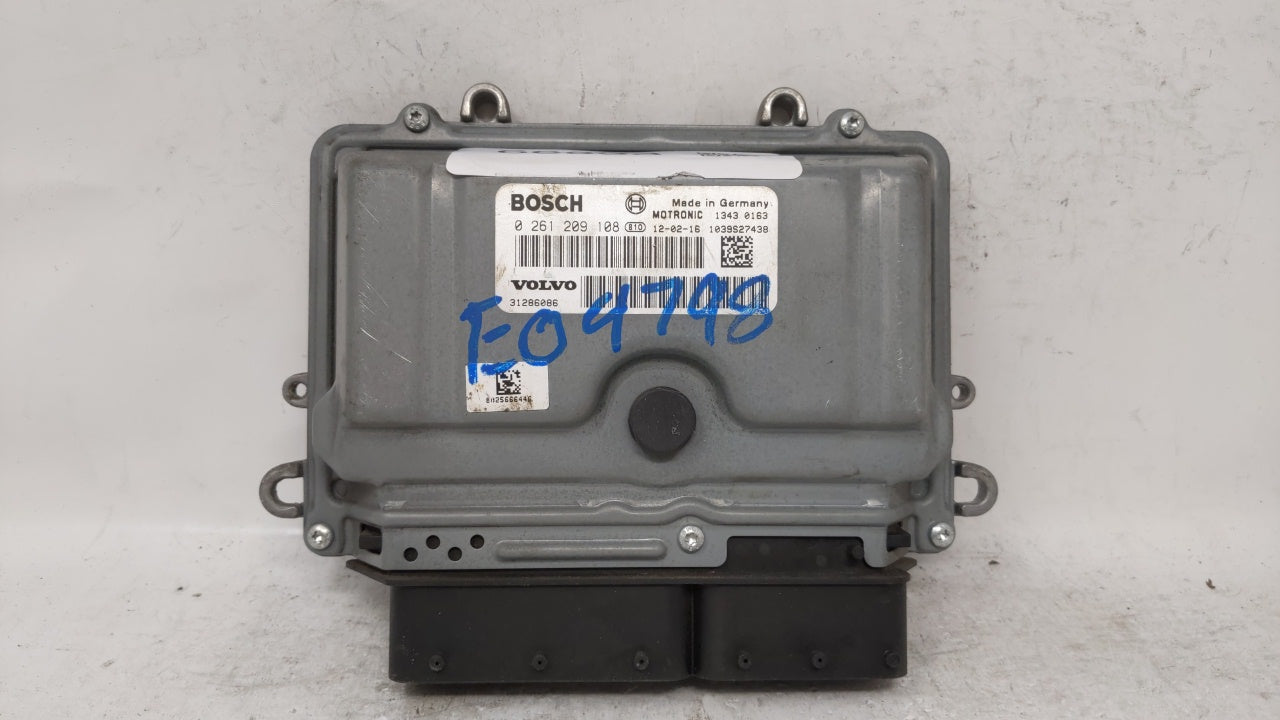 2012 Volvo S60 PCM Engine Computer ECU ECM PCU OEM P/N:0 261 209 108 Fits OEM Used Auto Parts - Oemusedautoparts1.com