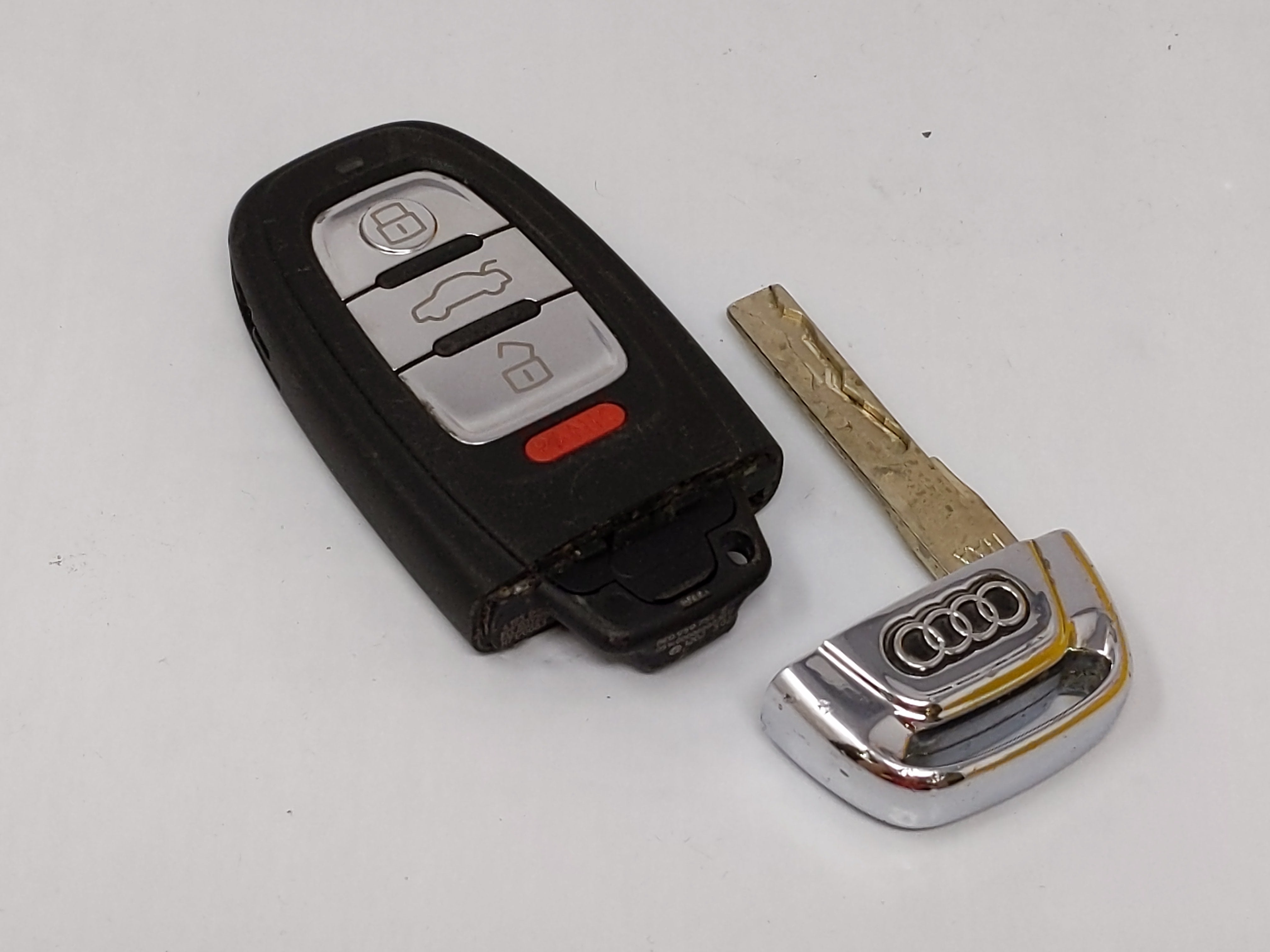 Audi A6 Keyless Entry Remote Fob Iyzfbsb802 8k0.959.754 B 4 Buttons - Oemusedautoparts1.com