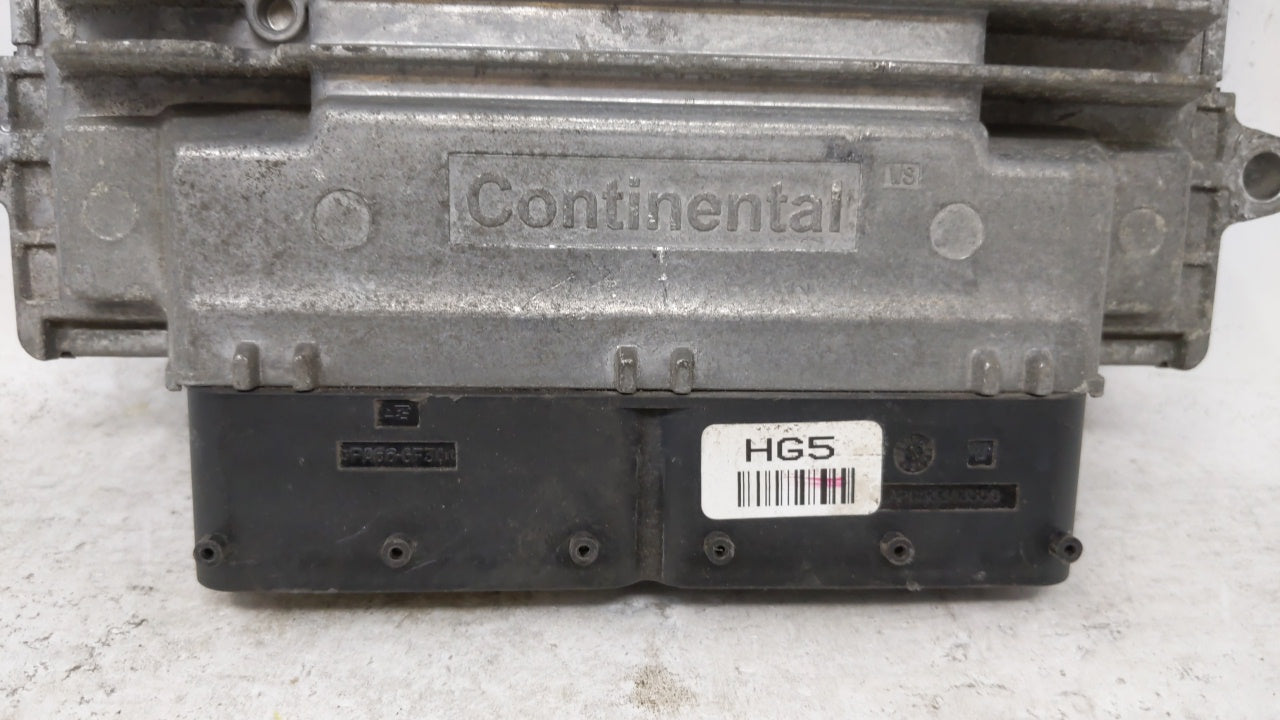 2011-2014 Hyundai Sonata PCM Engine Computer ECU ECM PCU OEM P/N:39101-2G668 39111-2G668 39101-2G667 39111-2G667 Fits OEM Used Auto Parts - Oemusedautoparts1.com