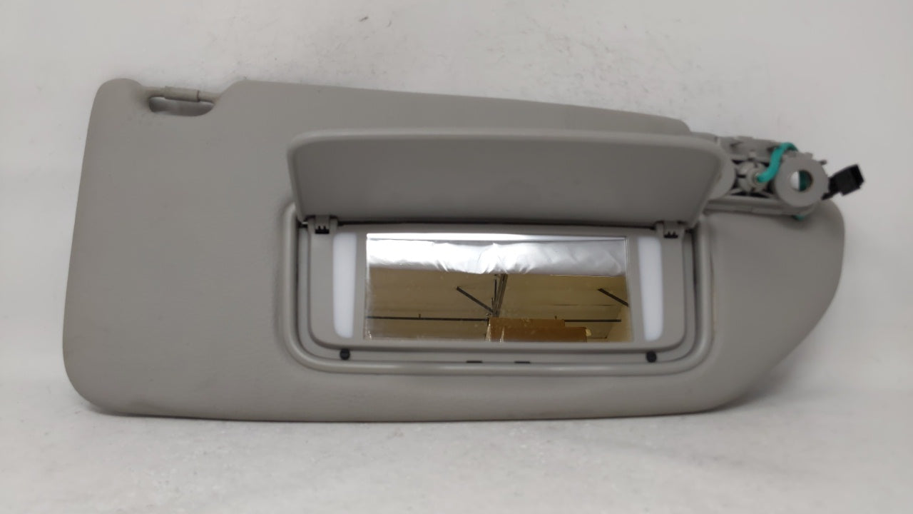 2001 Volvo S60 Sun Visor Shade Replacement Passenger Right Mirror Fits OEM Used Auto Parts - Oemusedautoparts1.com