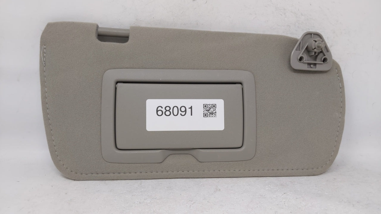 2000-2004 Infiniti I35 Passenger Right Sun Visor Sunvisor Gray 68091 Mirror - Oemusedautoparts1.com