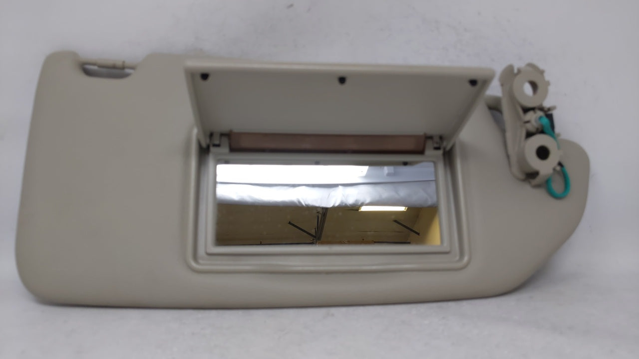 2003 Volvo S60 Sun Visor Shade Replacement Passenger Right Mirror Fits OEM Used Auto Parts - Oemusedautoparts1.com