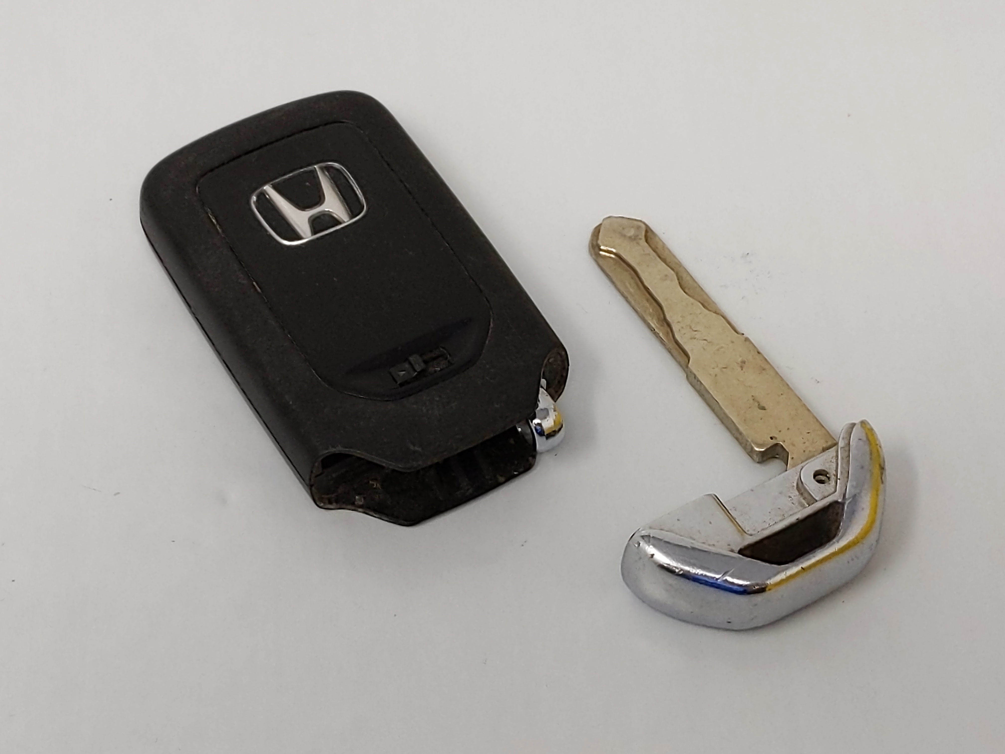 Honda Civic Keyless Entry Remote Fob KR5V2X A2C92005700 72147-TBA-A1 5 buttons - Oemusedautoparts1.com