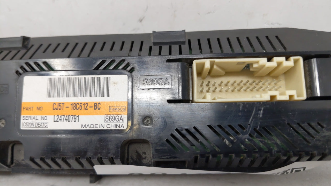 2013-2015 Ford Escape Climate Control Module Temperature AC/Heater Replacement P/N:CJ5T-18C612-BC Fits 2013 2014 2015 OEM Used Auto Parts - Oemusedautoparts1.com