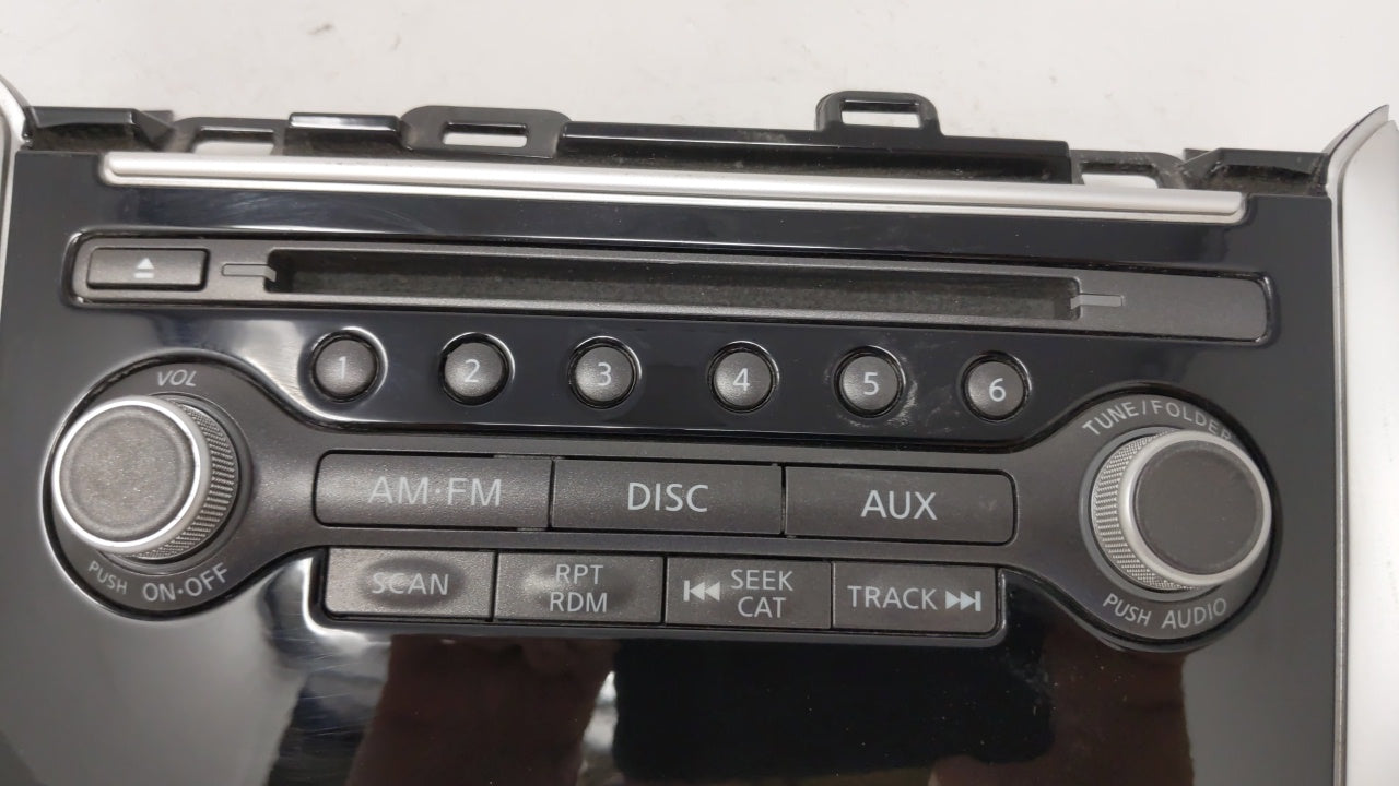 2005-2010 Kia Sportage Radio Control Panel - Oemusedautoparts1.com