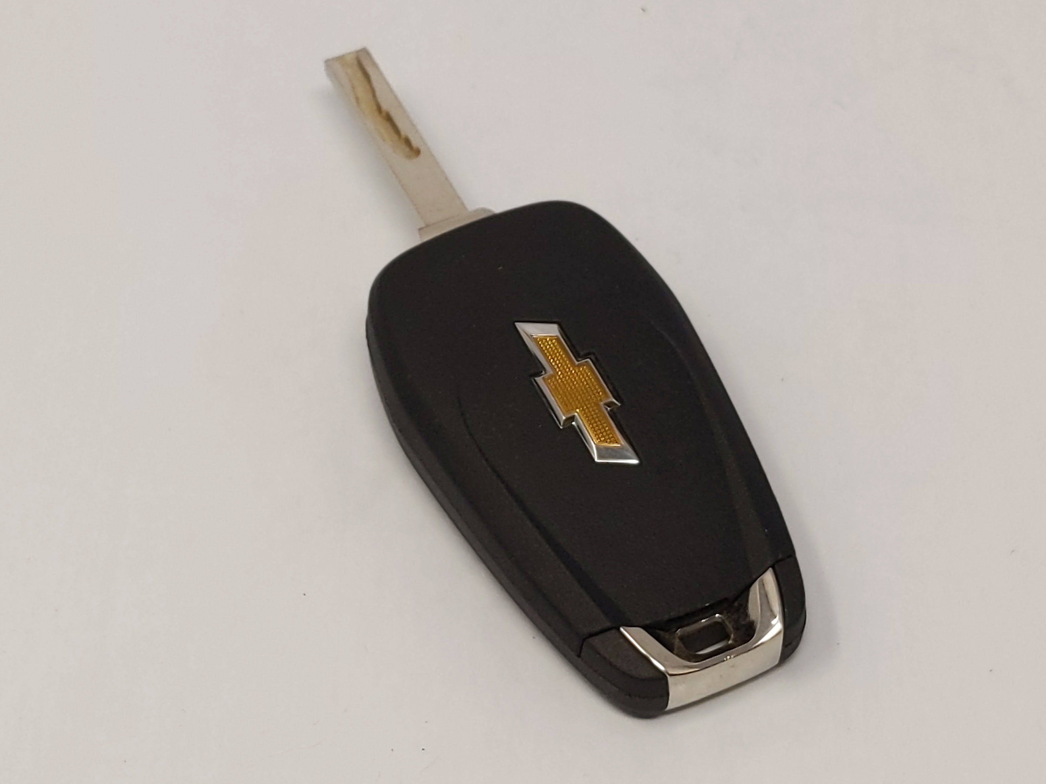 2019 Chevrolet Cruze Keyless Entry Remote Lxp-T004 13522770 4 Buttons - Oemusedautoparts1.com