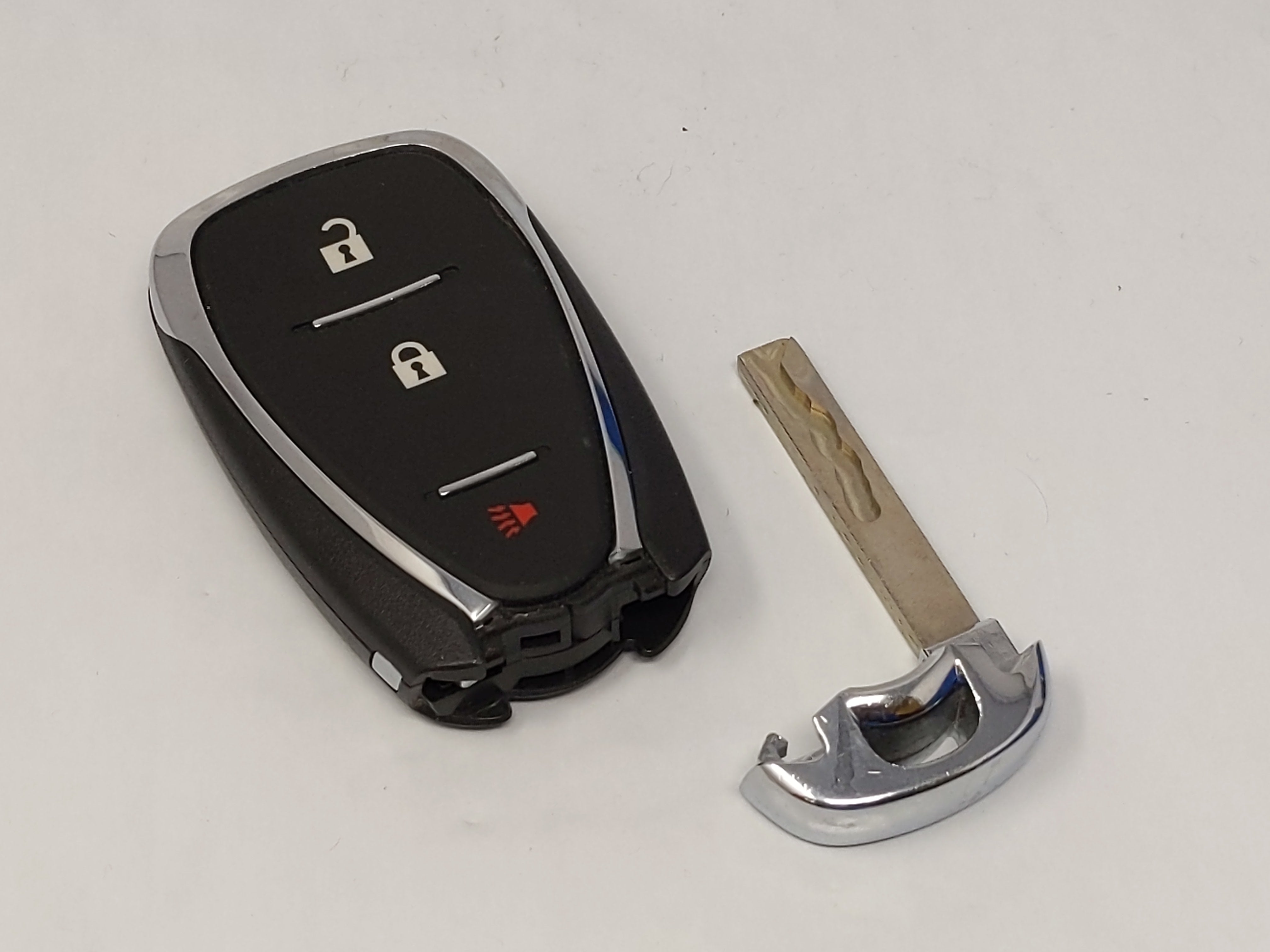 2018-2020 Chevrolet Equinox Keyless Entry Remote Hyq4aa 3 Buttons - Oemusedautoparts1.com